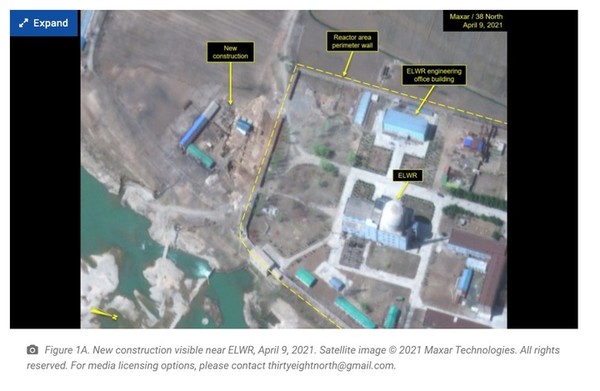 북한이 영변 핵시설 내 실험용 경수로 남쪽에 새로운 건물을 짓고 있다고 미국의 북한 전문매체 38노스가 17일(현지시간) 보도했다. (사진 출처=38노스 홈페이지)