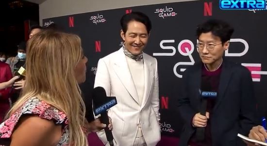 미국 현지 행사에 참여한이정재(왼쪽), 황동혁 감독