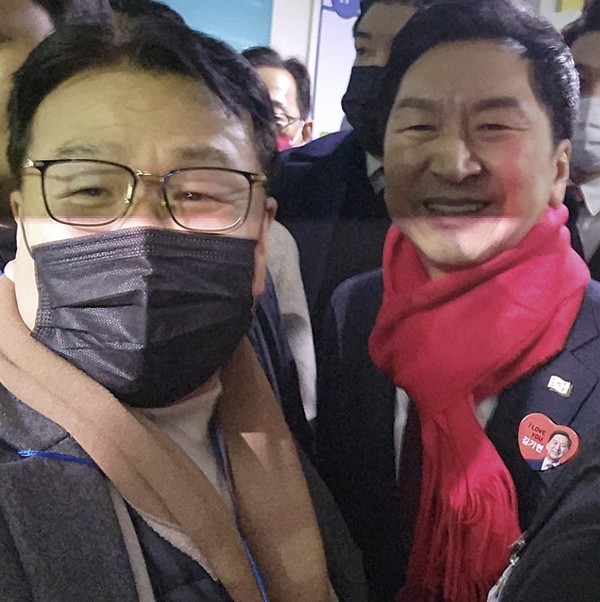 코리아이글뉴스 이해남기자와 국민의힘 김기현 의원 (사진/제공=이해남기자)