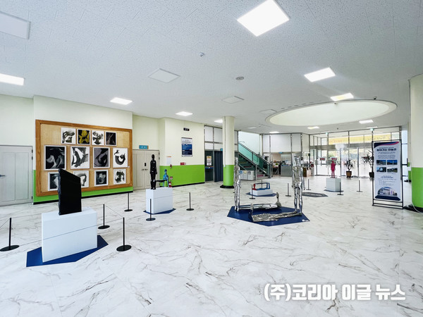 김해시립김영원미술관 ‘찾아가는 미술관’, 2026년 2월까지 김해청소년수련관서 개최 (사진/제공=김해시)