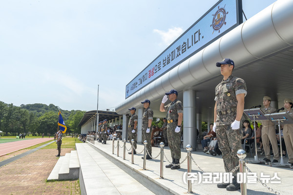 훈련교관 소개 (사진=해군)